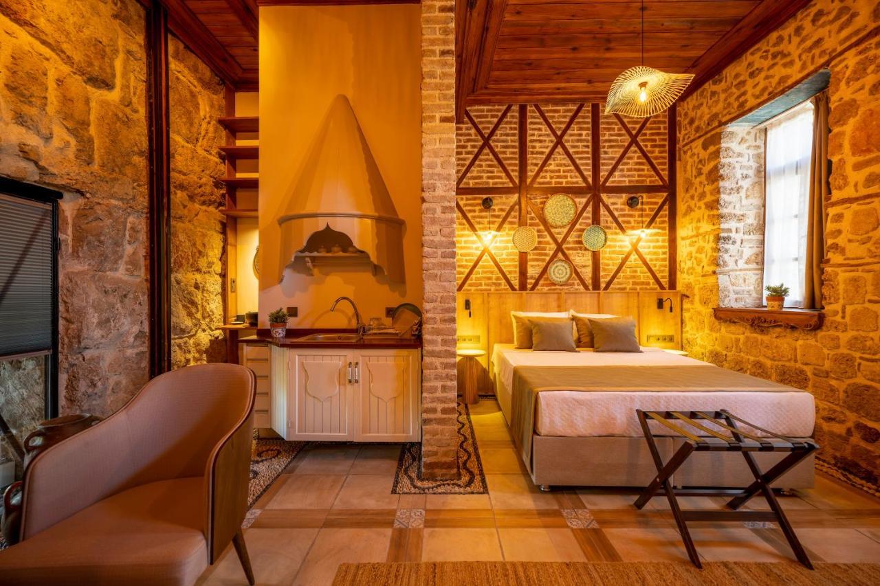 Route Hotel Kaleici - Adult Only Анталія Екстер'єр фото