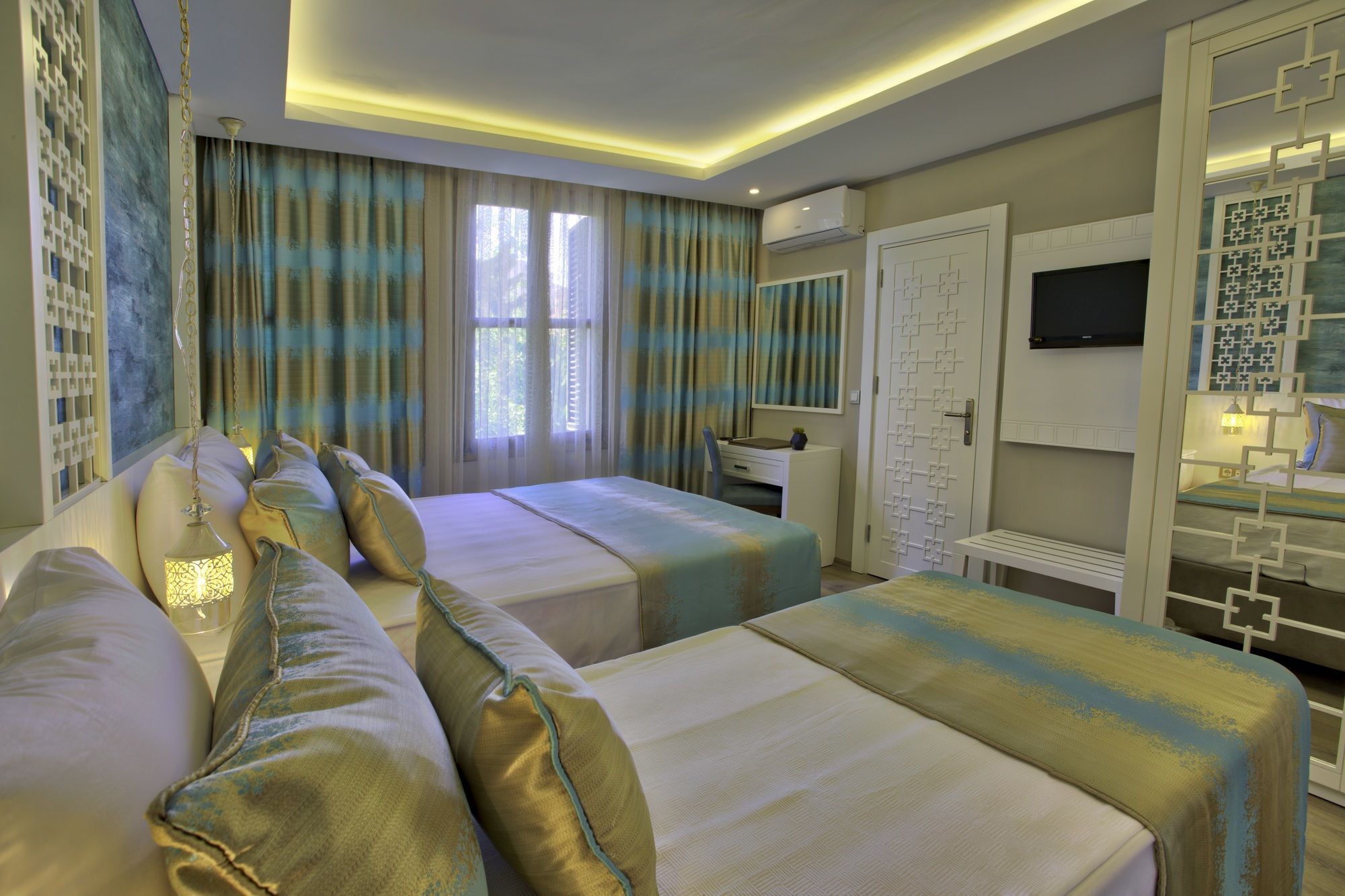 Route Hotel Kaleici - Adult Only Анталія Екстер'єр фото